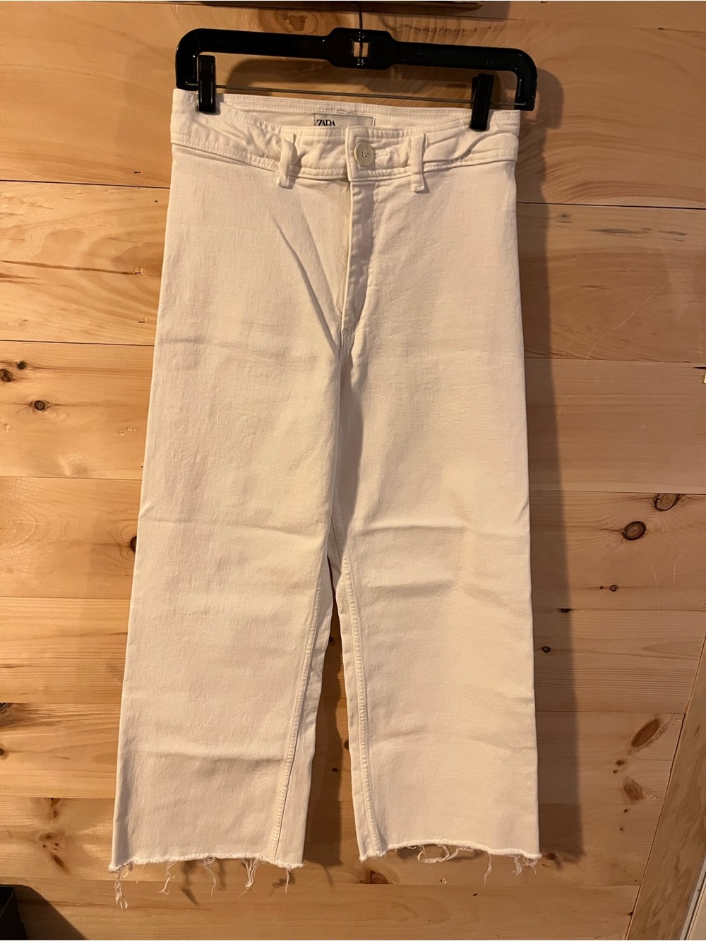 ZARA White High-Waist Raw Hem Wide Leg Jeans Size 4 NWOT